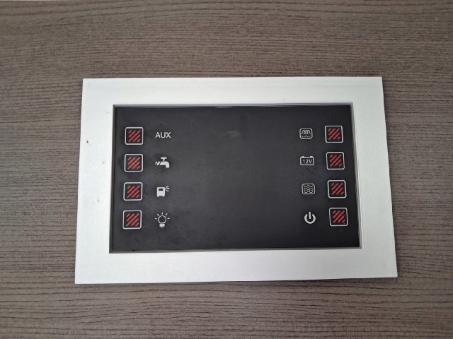 AXEA 896+