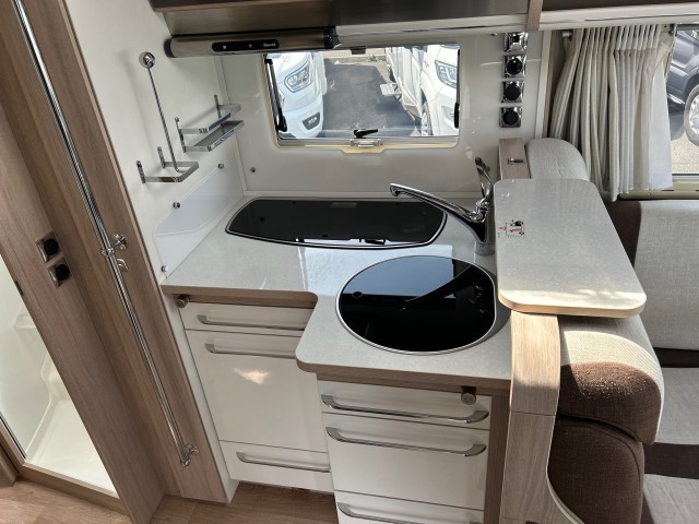 9000 DFH DESIGN EDITION