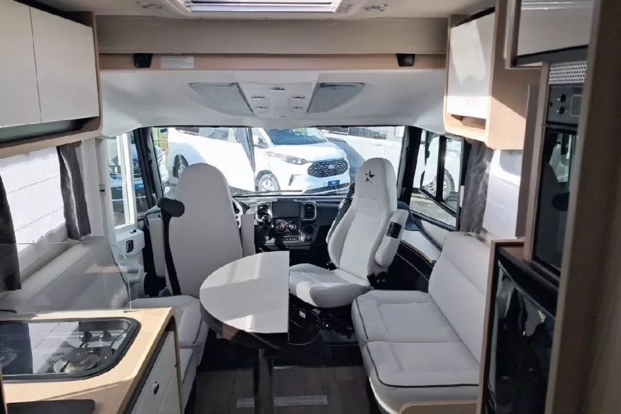 Camping-car Intégral - Autostar Prestige I760 LJ DE - Bonjour caravaning Orgères