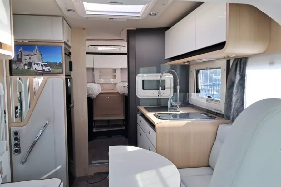 Camping-car Intégral - Autostar Prestige I760 LJ DE - Bonjour caravaning Orgères
