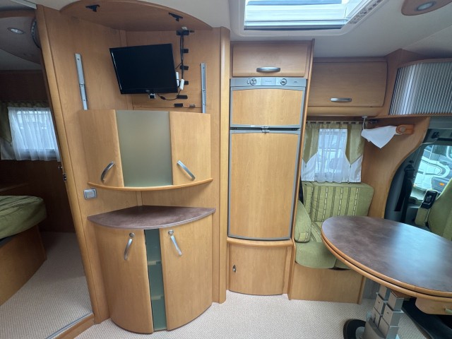 715 FC EXPLORATEUR