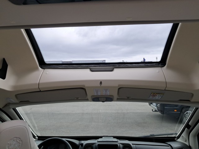 CAMPER VAN XL
