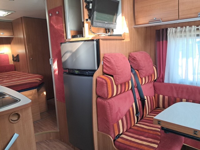 MB 690