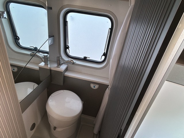 59T FAMILY VAN