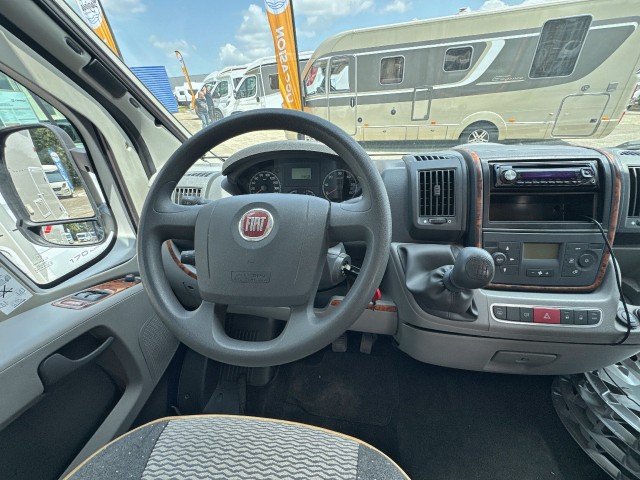 GLOBEBUS T2