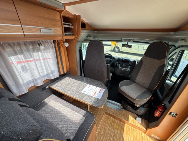 GLOBEBUS T2