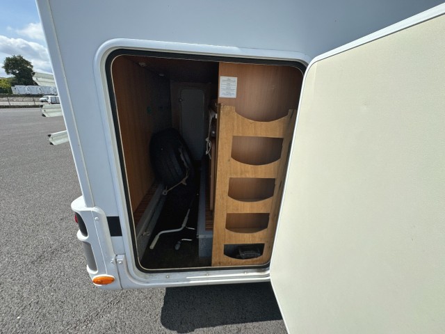 GLOBEBUS T1
