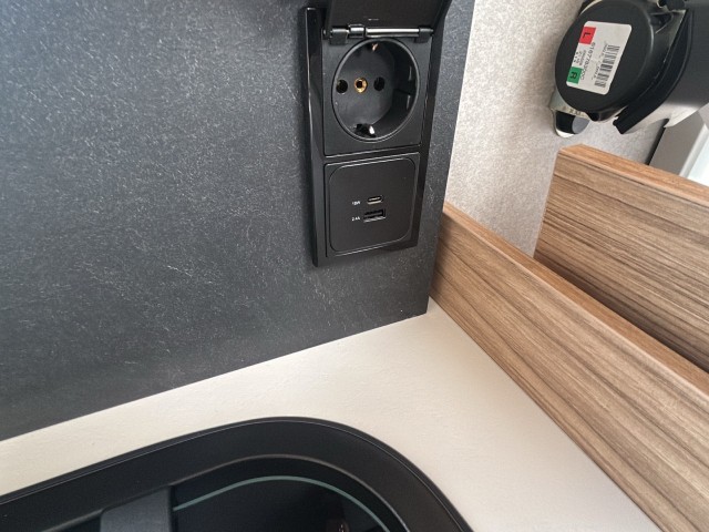 G 740 FGJ EVIDENCE