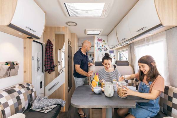 salon-sunlight-5 salon camping-car